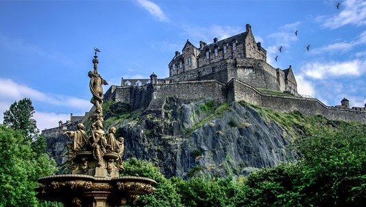 Scotland: 1000 Years of History