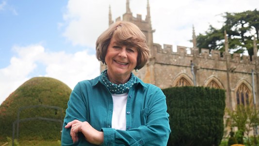 THE COTSWOLDS WITH PAM AYRES